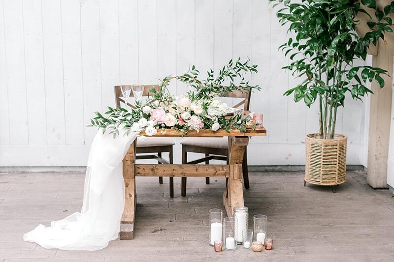 Sweetheart table on patio