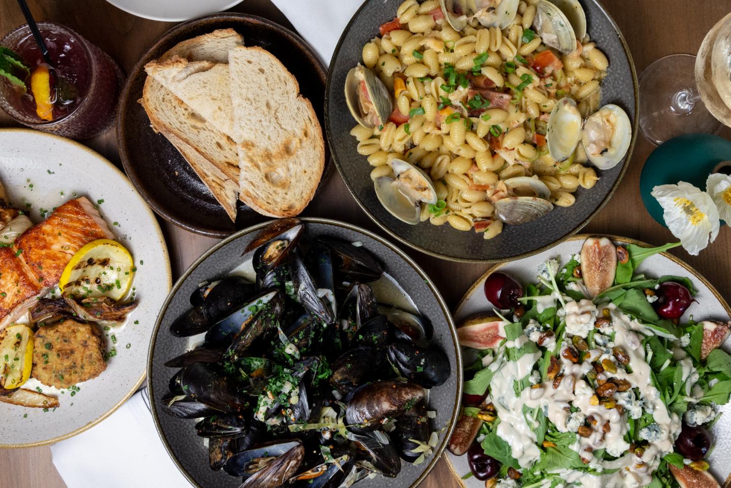 An aerial view of restaurant food