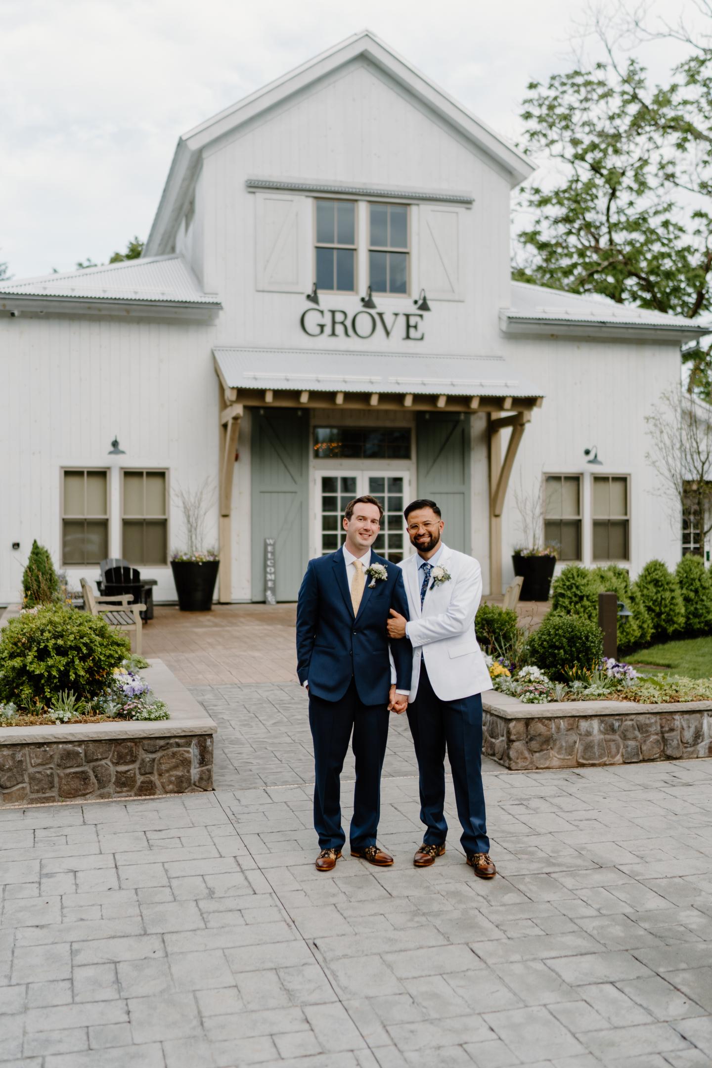 grooms outside of grove