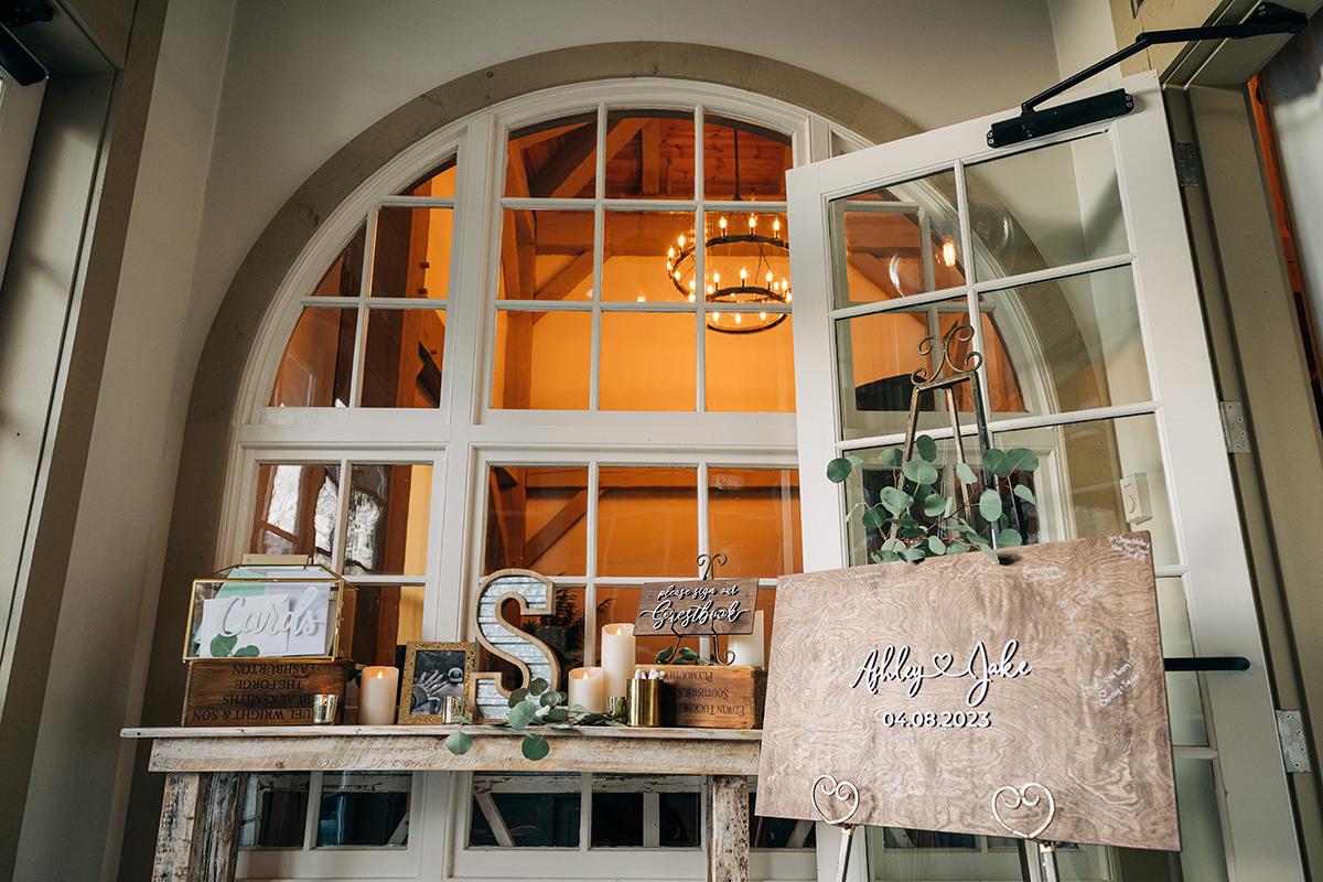 front foyer tablescape