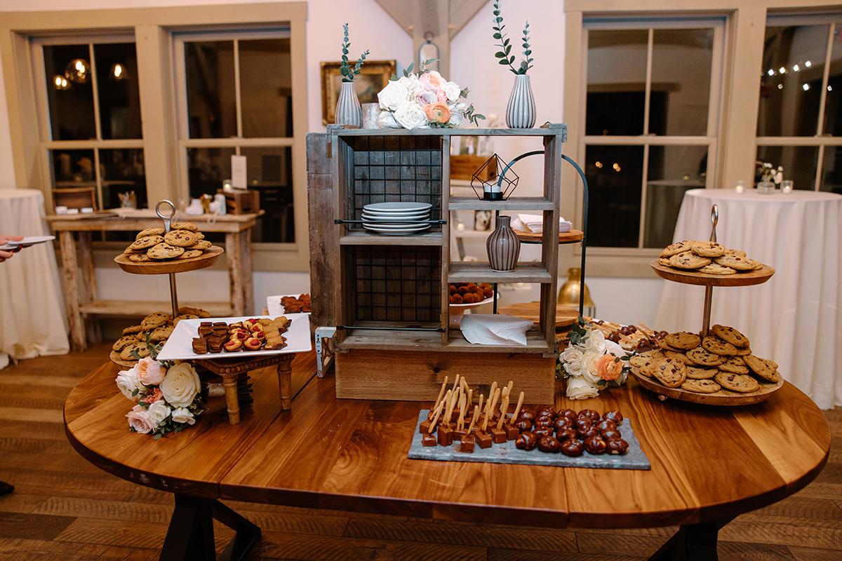 dessert station